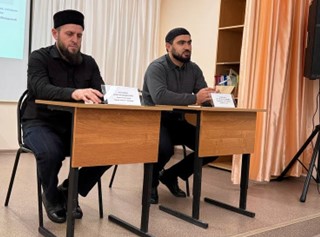 Встреча с представителями духовенства ПОКАЧИ1.jpg
