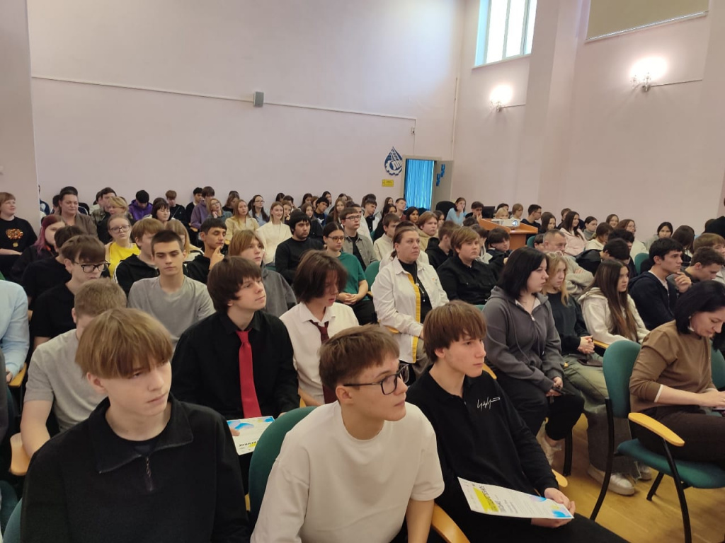 концерт ко Дню волонтеров...jpg